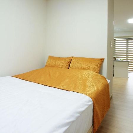 Gotjawal Geomunoreum Pension 済州市 エクステリア 写真