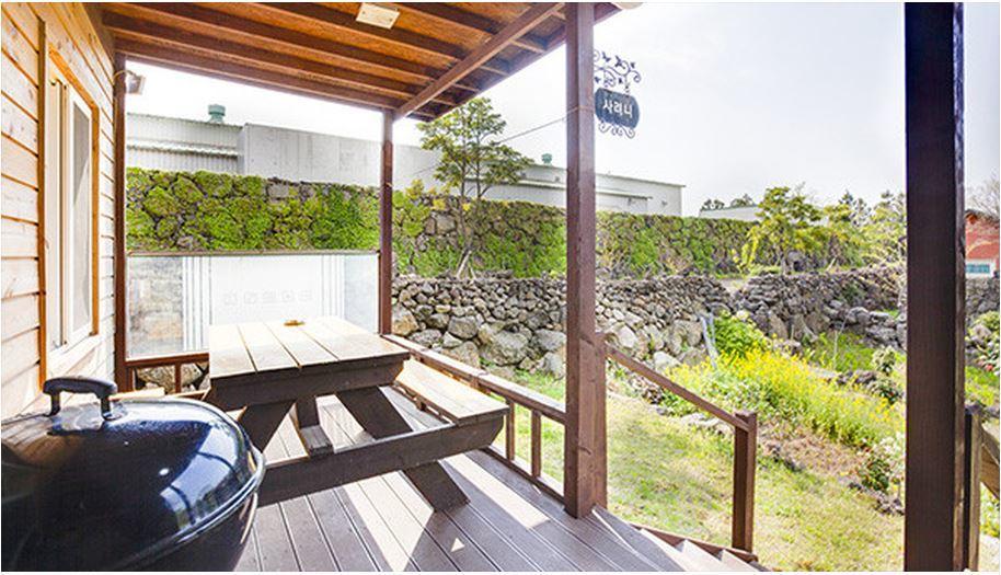 Gotjawal Geomunoreum Pension 済州市 エクステリア 写真