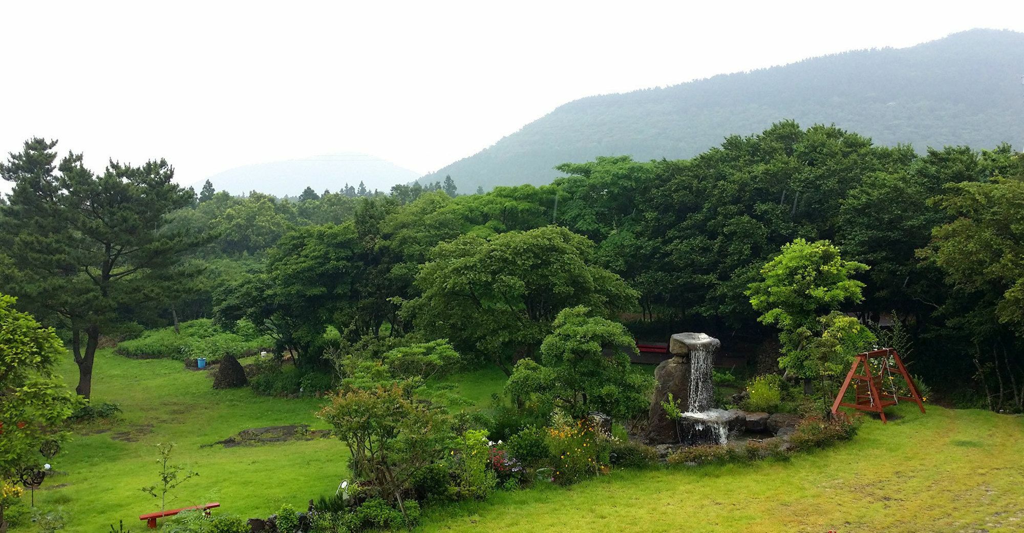 Gotjawal Geomunoreum Pension 済州市 エクステリア 写真