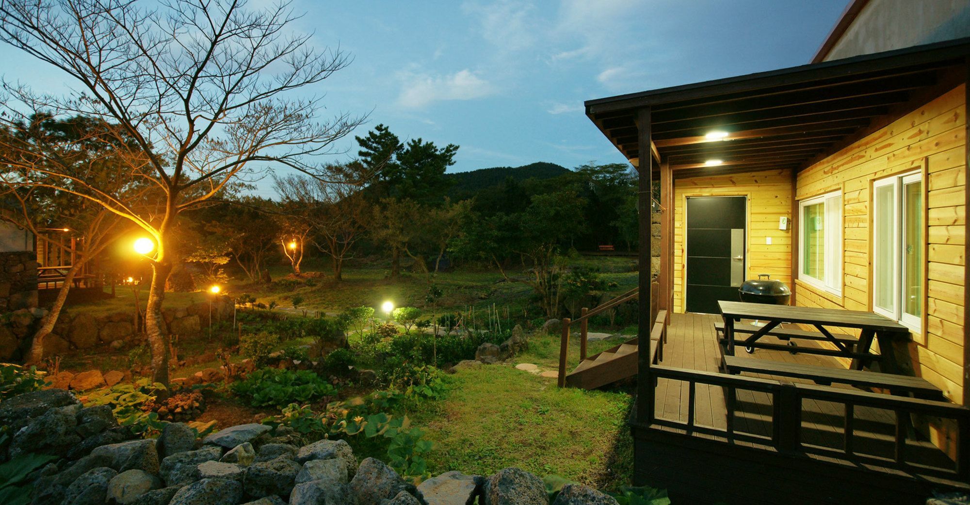 Gotjawal Geomunoreum Pension 済州市 エクステリア 写真